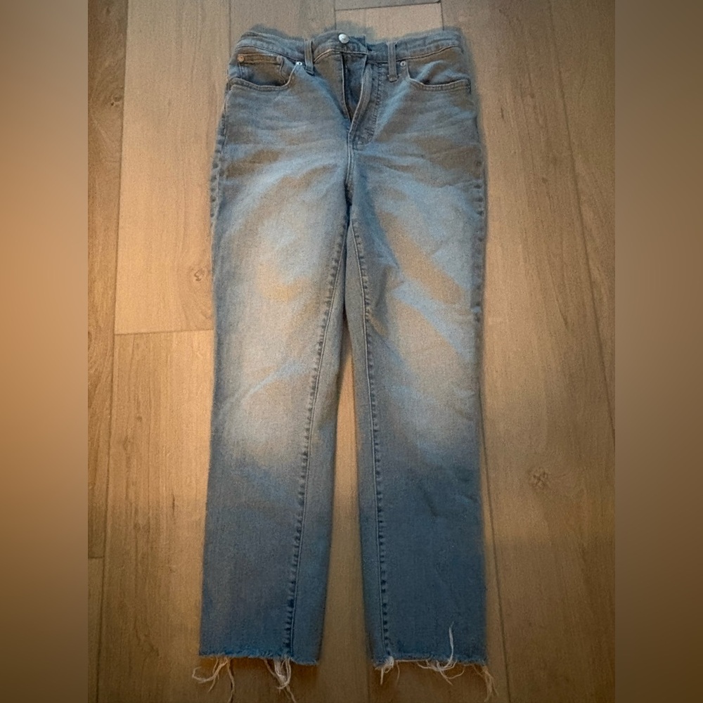 Madewell women’s size 28  Light Blue Jeans